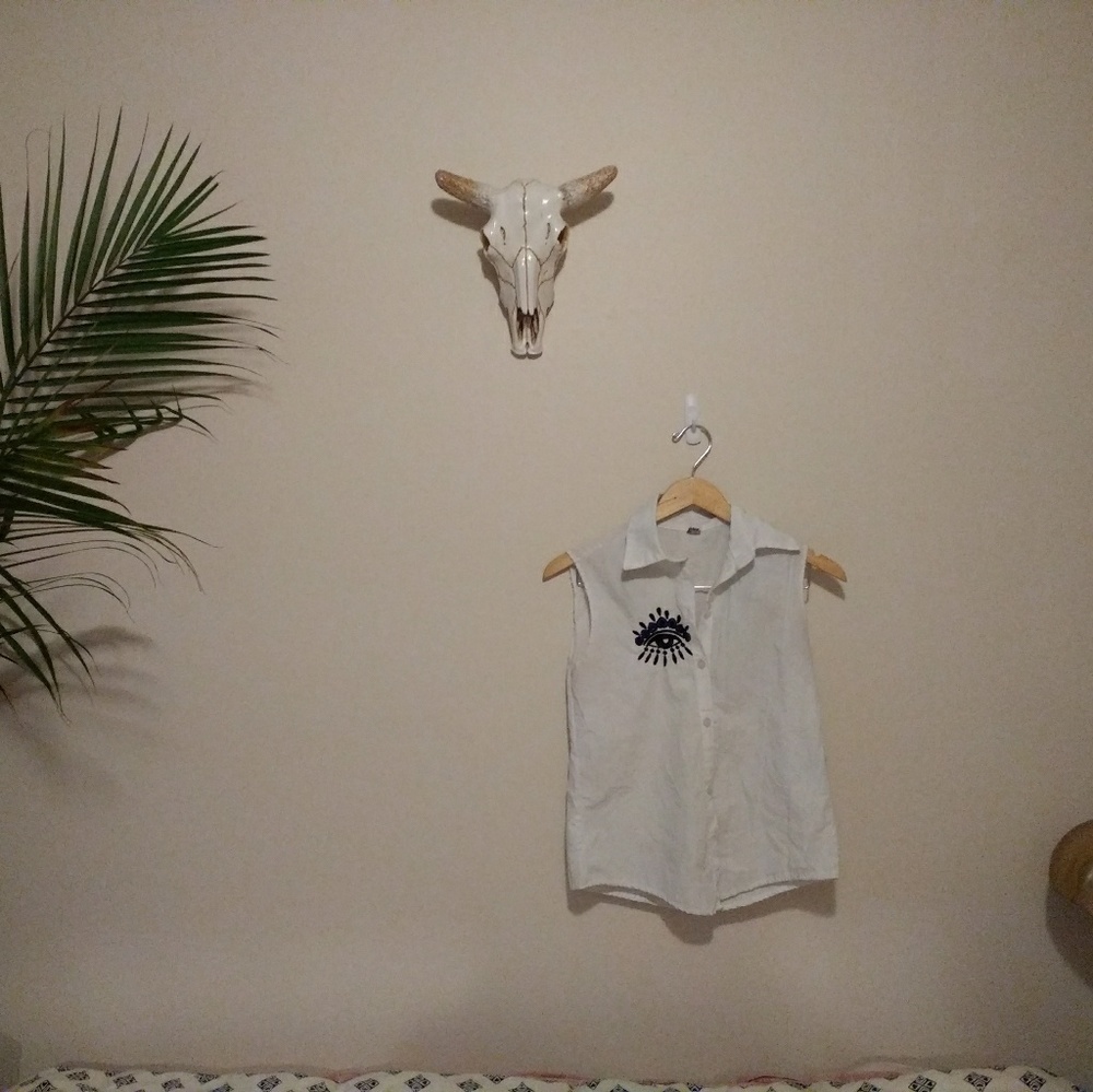 Embroidered eyeball tank